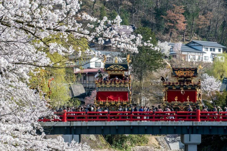 Hoà mình vào Lễ hội mùa xuân Takayama độc đáo tại Nhật Bản