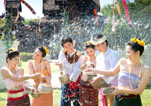 Hành trình khám phá Bắc Lào bằng ôtô