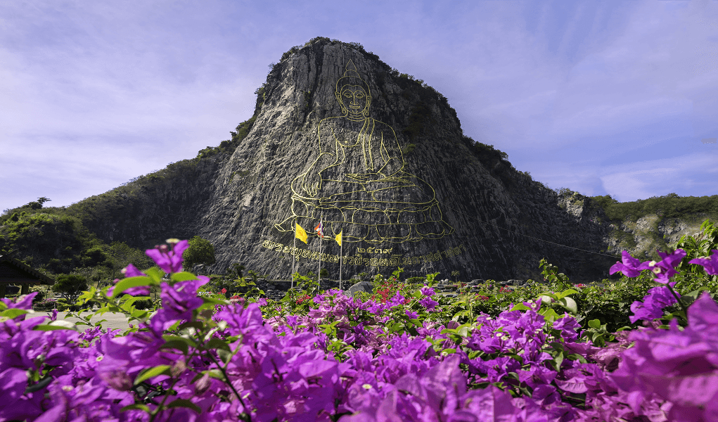 Khau Chee Chan - Núi Phật Vàng Pattaya độc đáo ở Thái Lan