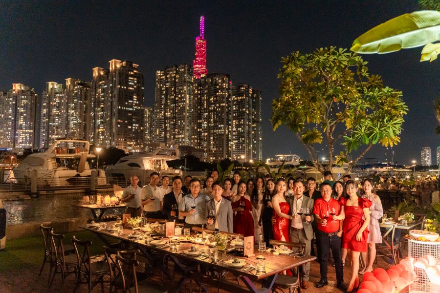 Dạ Tiệc Đêm Trăng- Món Quà Sinh Nhật Đặc Biệt Dành Tặng CEO Nguyễn Văn Toàn