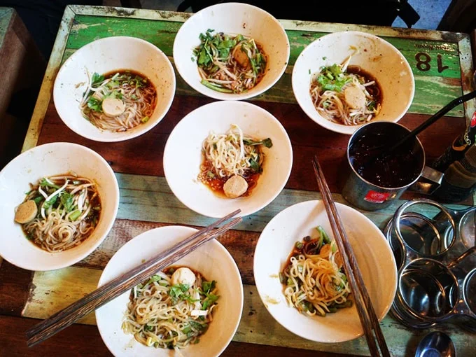 Rực rỡ sắc màu ẩm thực đường phố Bangkok