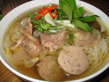 Ăn phở ở Sydney