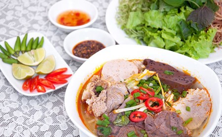 Bún bò Huế, đậm đà ẩm thực cung đình