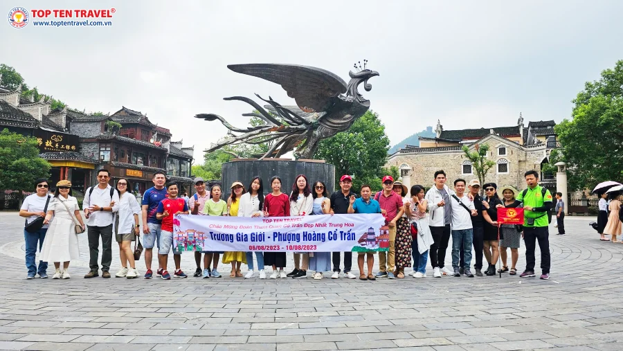 Du Lịch Trung Quốc: Khám Phá Phượng Hoàng Cổ Trấn 5N4D