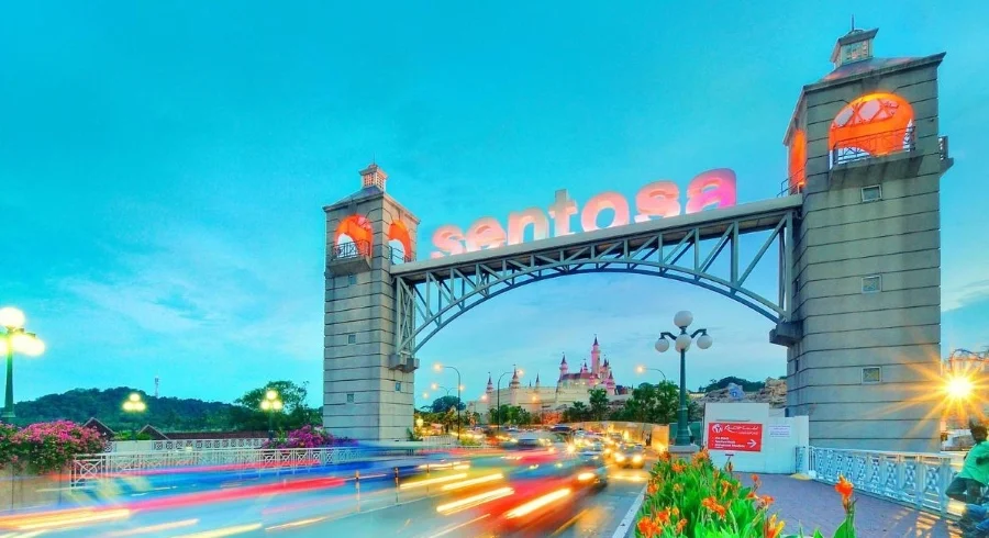 Tour Du Lịch Khám Phá Singapore: Du thuyền Star Voyager