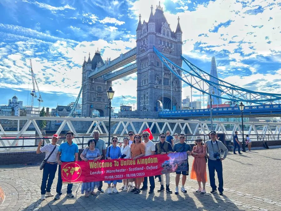 Tour du lịch Anh Quốc Tết 2025: London - Manchester - Scotland - Oxford
