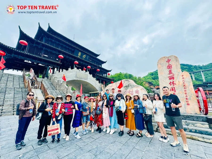Du lịch Trung Quốc: Trương Gia Giới - Phượng Hoàng Cổ Trấn