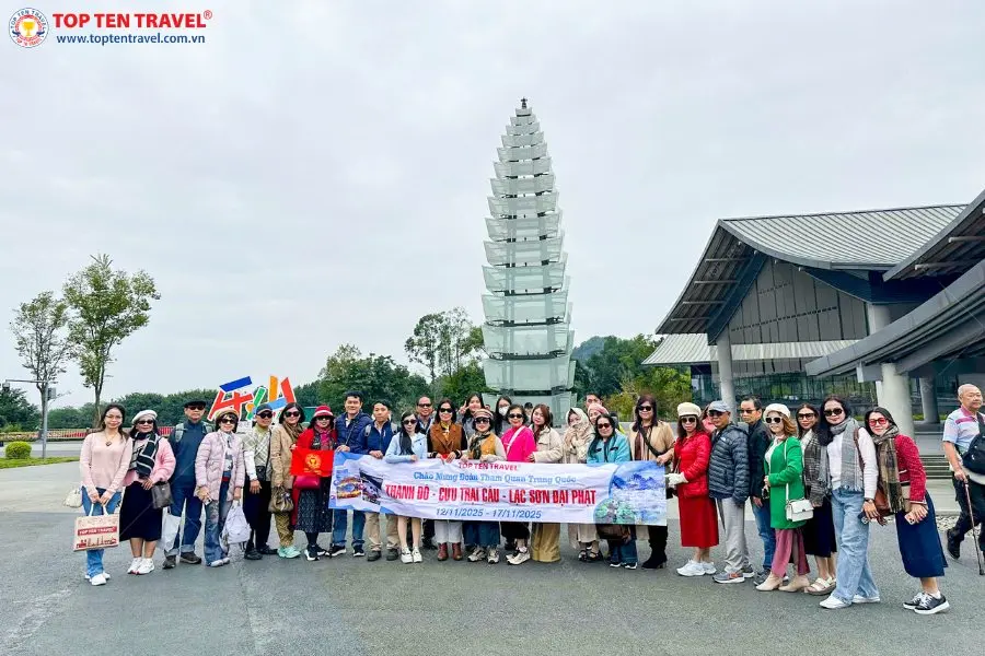 Tour Trung Quốc: Thành Đô - Cửu Trại Câu - Lạc Sơn