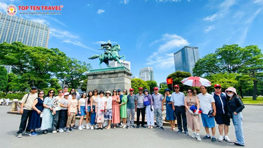Tour Nhật Bản Mùa Hoa Cosmos: Tokyo - Nagoya - Kyoto - Osaka