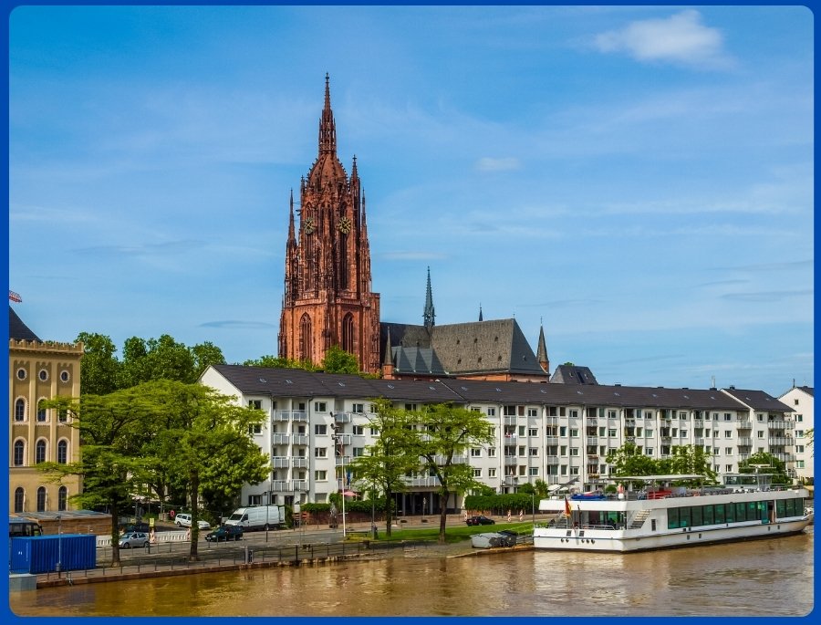 Khung cảnh rực rỡ mỗi khi mùa xuân gõ cửa tại Frankfurt