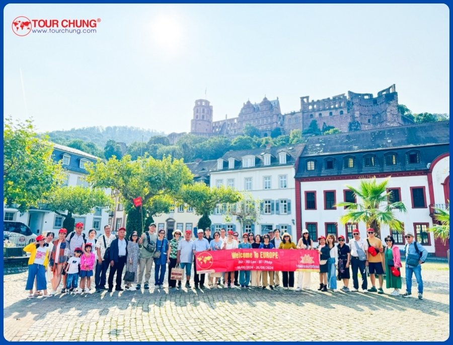 Đoàn khách Top Ten Travel khám phá không gian rực rỡ của Frankfurt vào mùa hè