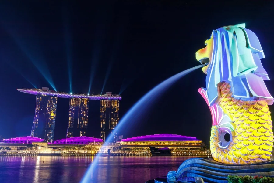 Màn trình diễn âm thanh và ánh sáng đặc sắc hằng đêm tại khu vực Marina Bay