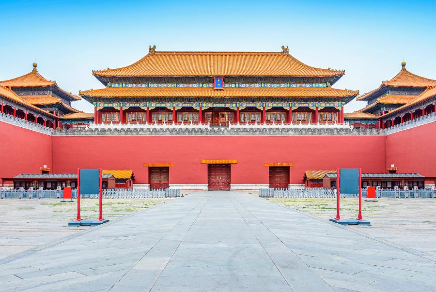 Tử Cấm Thành là quần thể cung điện cổ đại lớn nhất thế giới với diện tích hơn 720.000 m² và hơn 8.700 phòng
