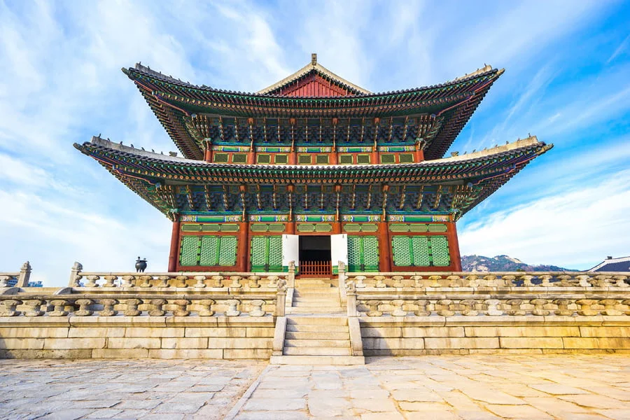 Cung điện Gyeongbokgung là viên ngọc quý giá nhất trong số các cung điện Hàn Quốc