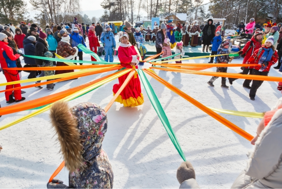 Maslenitsa mang ý nghĩa chia tay mùa đông lạnh giá