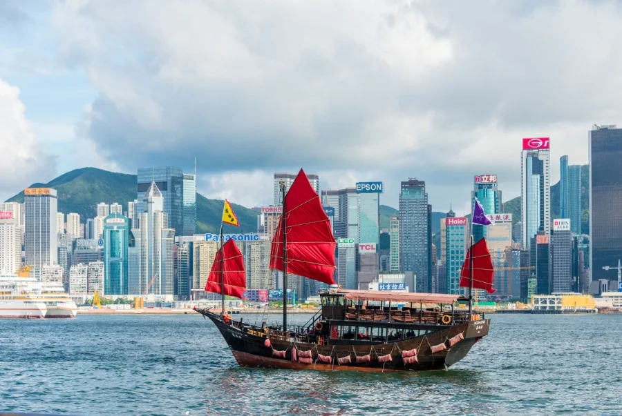 Bến Cảng Victoria Harbour được xem là biểu tượng của Hong Kong