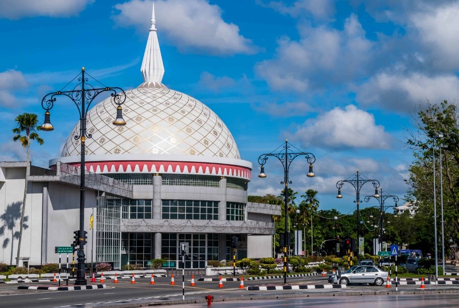 Bảo tàng Hoàng Gia Regalia là nơi lưu giữ và trưng bày những hiện vật gắn liền với hoàng gia Brunei