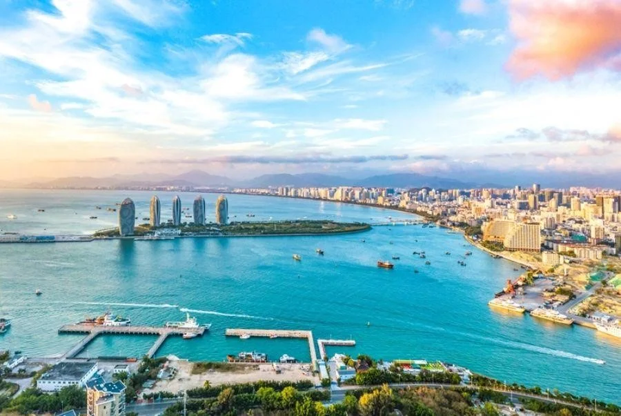 Đảo Hải Nam sở hữu rất nhiều các địa điểm du lịch đẹp và nổi tiếng