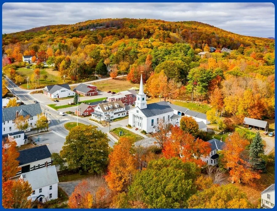 New England là một trong những vùng đất nổi tiếng nhất để ngắm lá thu tại Mỹ