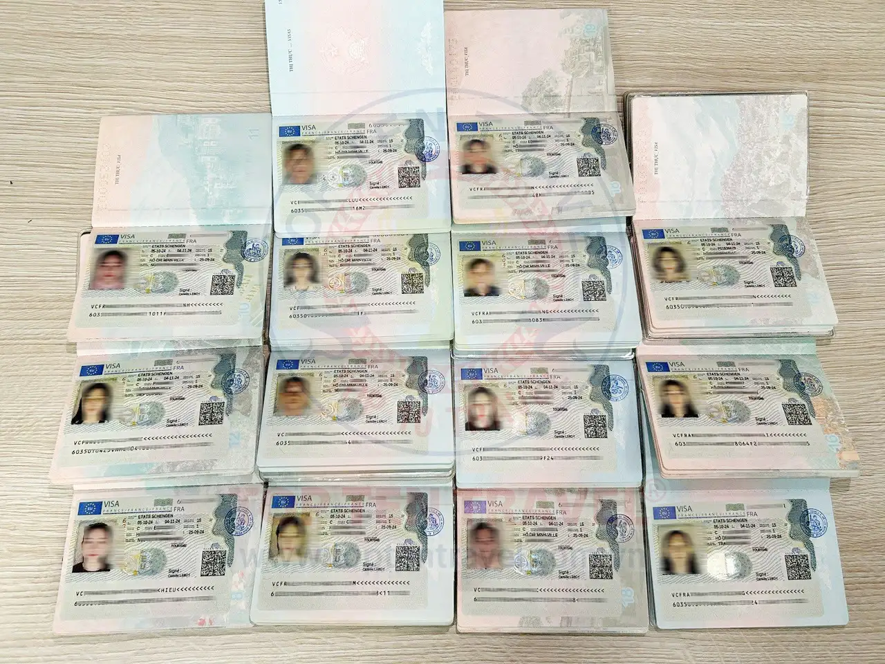 Tại Top Ten Travel cung cấp dịch vụ visa du lịch Châu Âu