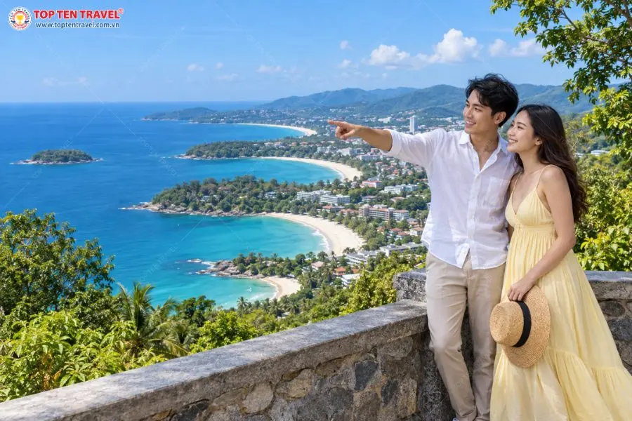 Karon Viewpoint mở ra góc nhìn rộng ôm trọn những vịnh biển Phuket