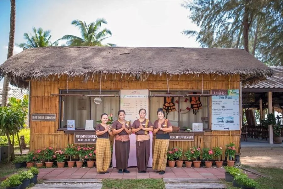 Tham quan The Thai Life Village để hiểu rõ hơn không gian sống truyền thống của người dân