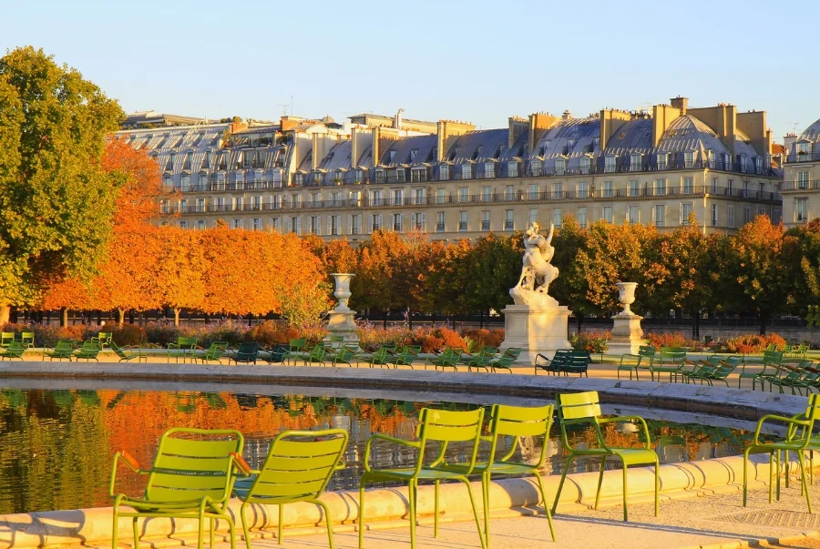 Khung cảnh thơ mộng của khu vườn Tuileries vào mùa thu