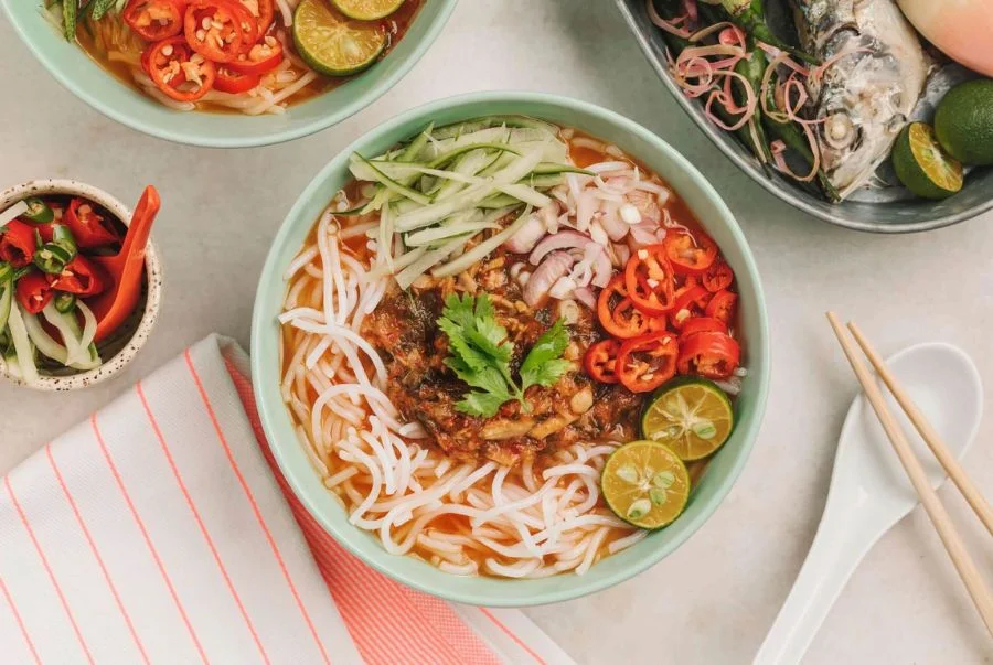 Asam Laksa là một món bún cá nổi tiếng của vùng Penang