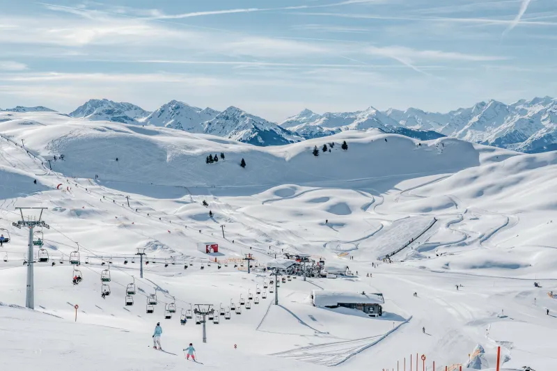 Kitzbühel là một trong những viên ngọc mùa đông rực rỡ nhất khi du lịch Châu Âu mùa đông