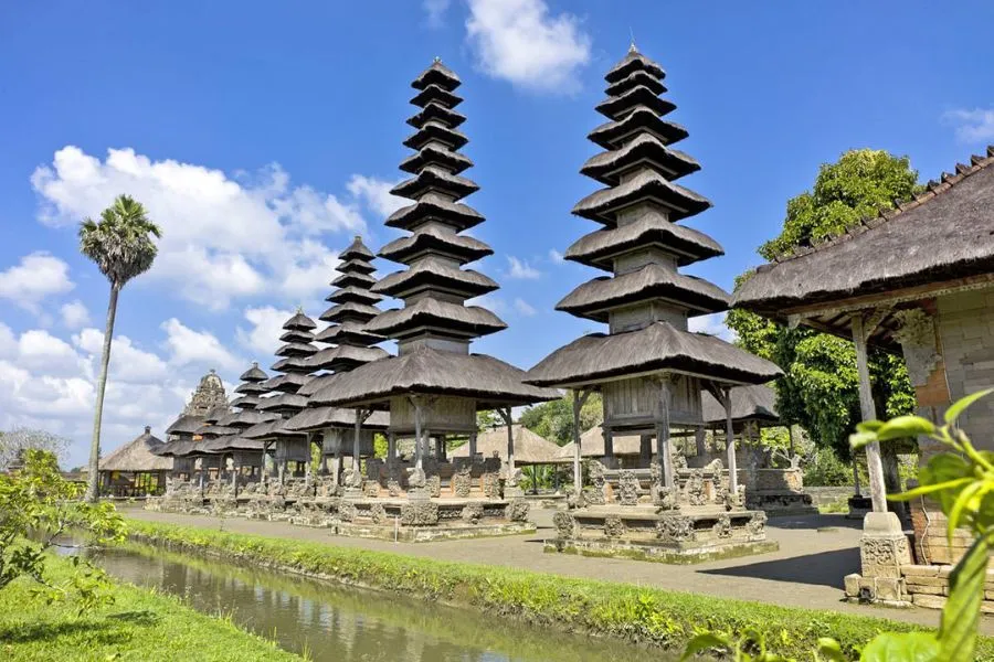 Đền Taman Ayun là một khu phức hợp đền và vườn của người Bali