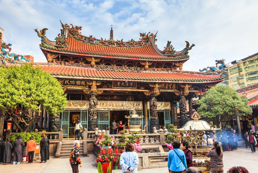 Đền Long Sơn là nơi lưu giữ giá trị văn hoá và niềm tin của người dân xứ Đài qua nhiều thế kỷ