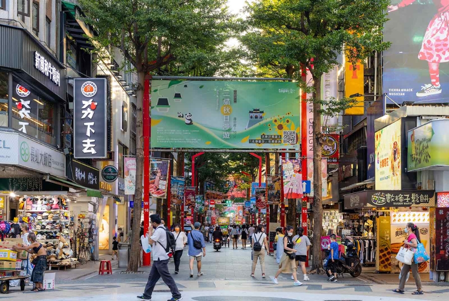 Ximending là khu phố đi bộ nổi tiếng nằm ở trung tâm quận Wanhua