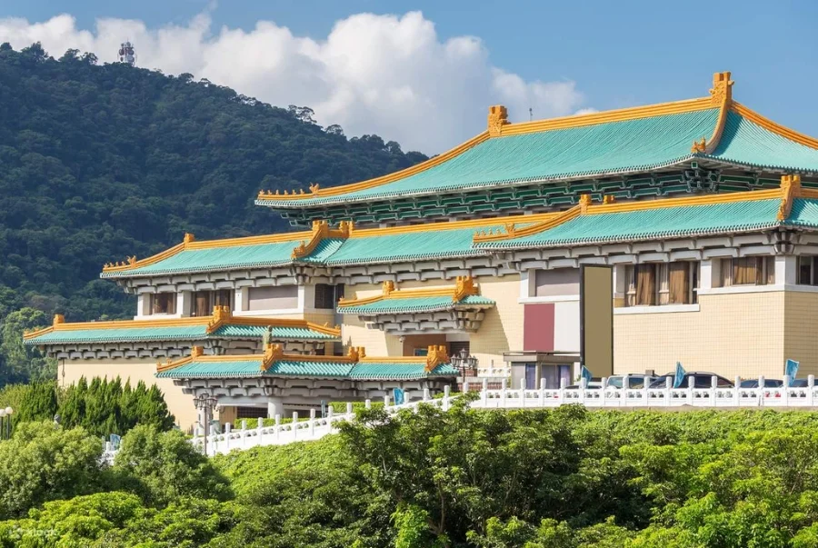 Bảo tàng Cố cung Quốc gia là điểm đến văn hoá dành cho những du khách yêu thích lịch sử và nghệ thuật