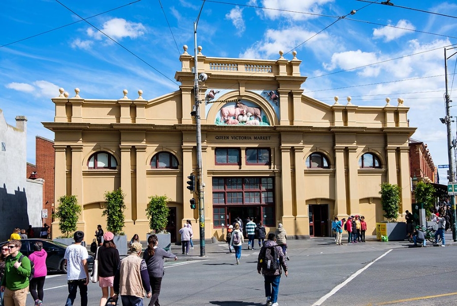 Queen Victoria Market là khu chợ truyền thống nổi tiếng nhất của Melbourne
