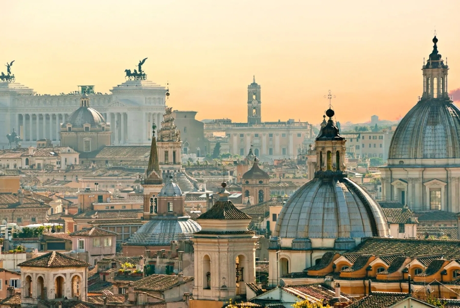 Rome là thủ đô của nước Ý và sở hữu nhiều công trình kiến trúc nghệ thuật đặc sắc