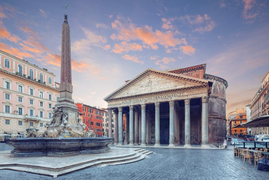 Điện Pantheon được bảo tồn gần như nguyên vẹn kiến trúc La Mã cổ đại