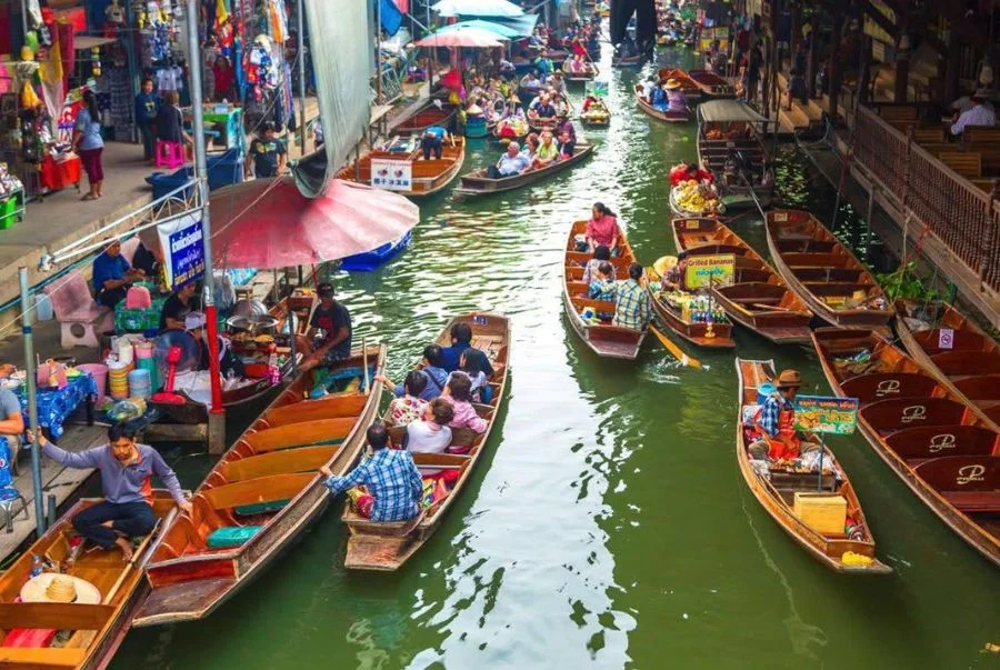 Đi thuyền khám phá khu chợ trên mặt nước tại chợ nổi bốn miền Pattaya