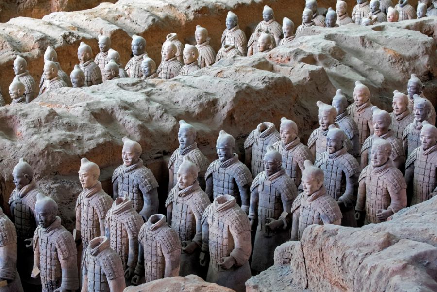 Điều kỳ vĩ là đội quân này được điêu khắc hoàn toàn bằng tay