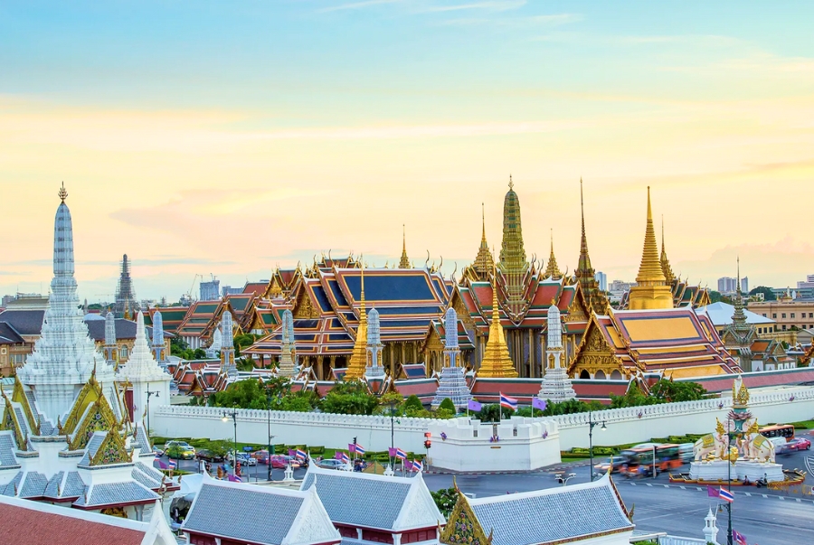 Cung điện Hoàng Gia là quần thể kiến trúc quan trọng nhất của thủ đô Bangkok