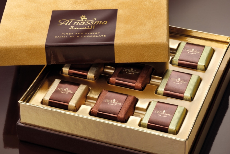 Socola sữa lạc đà Al Nassma rất được các du khách ưa chuộng mang về làm quà