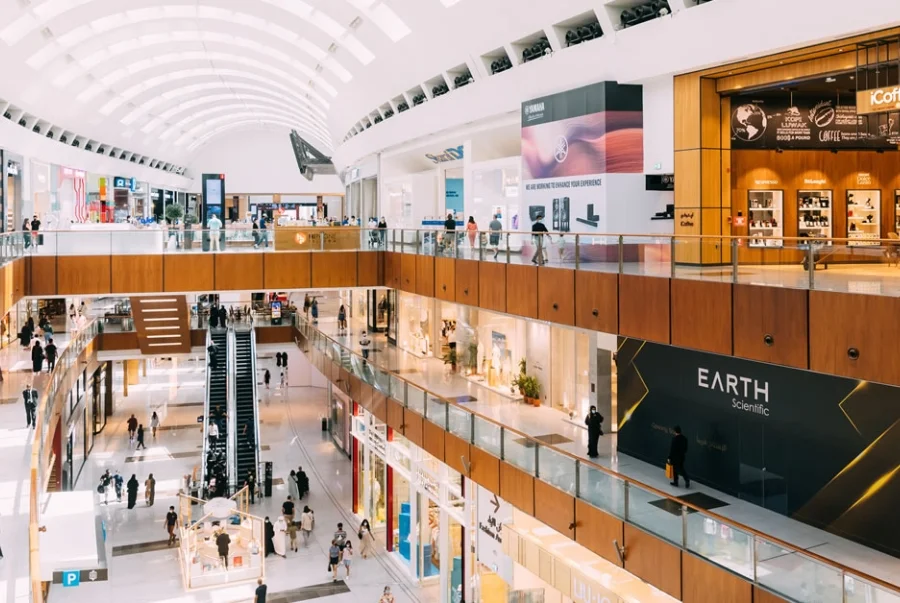 Dubai là thiên đường mua sắm với hàng trăm trung tâm thương mại lớn nhỏ