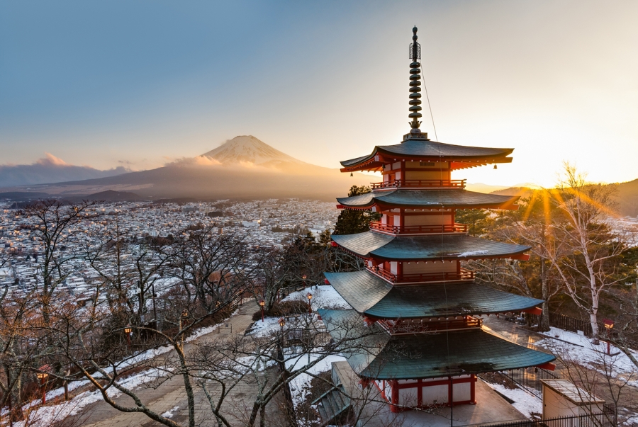 Đến tháng 2 tuyết rơi không còn quá dày như tháng 1 phù hợp để tham gia các lễ hội mùa đông