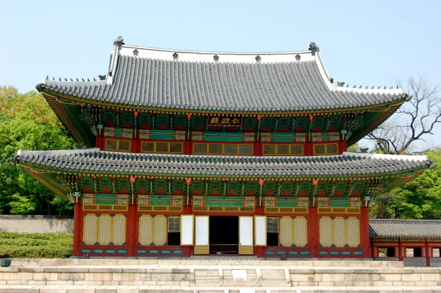 Cung điện Changdeokgung là một biểu tượng lịch sử đặc sắc của Hàn Quốc