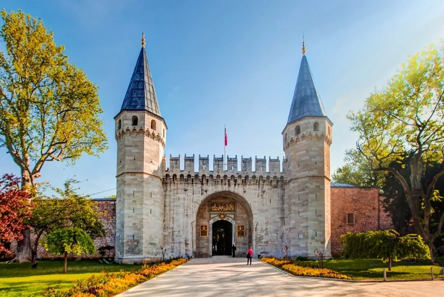 Quần thể cung điện Topkapi từng là nơi sinh sống và điều hành triều chính của các vị Sultan