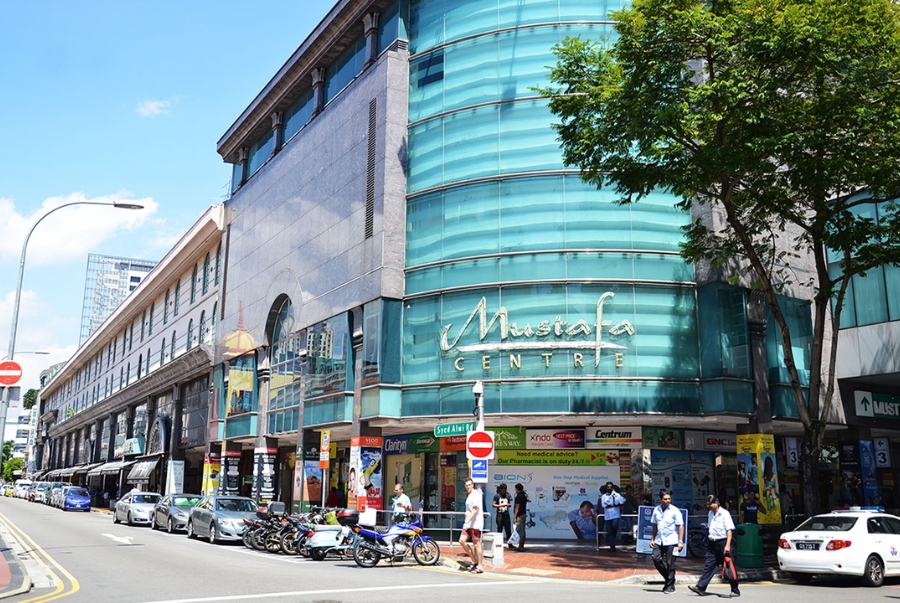 Mustafa Centre là trung tâm mua sắm nhộn nhịp nằm trong khu phố Little India