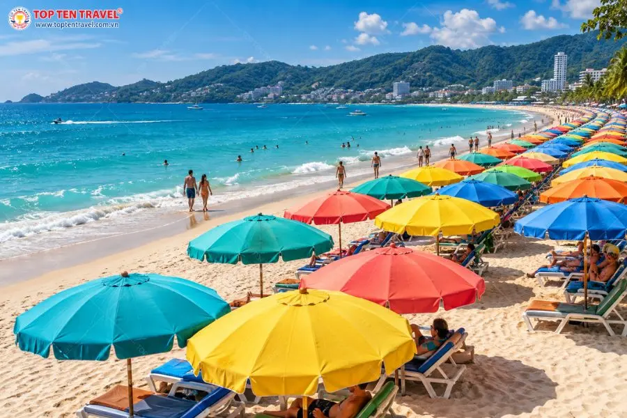 Patong rực rỡ sắc màu với nững chiếc dù đa dạng màu sắc