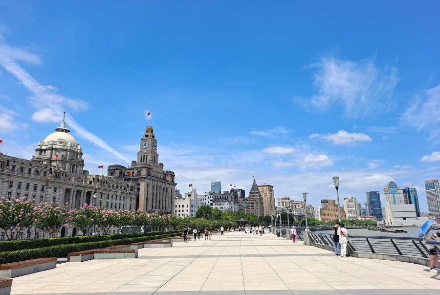 Những tòa kiến trúc tại đây mang đậm dấu ấn của phương Tây