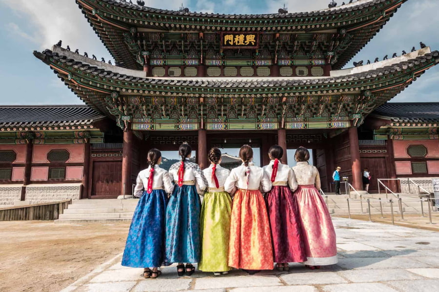 Cung điện Gyeongbokgung được thiết kế theo phong cách kiến trúc truyền thống Hàn Quốc