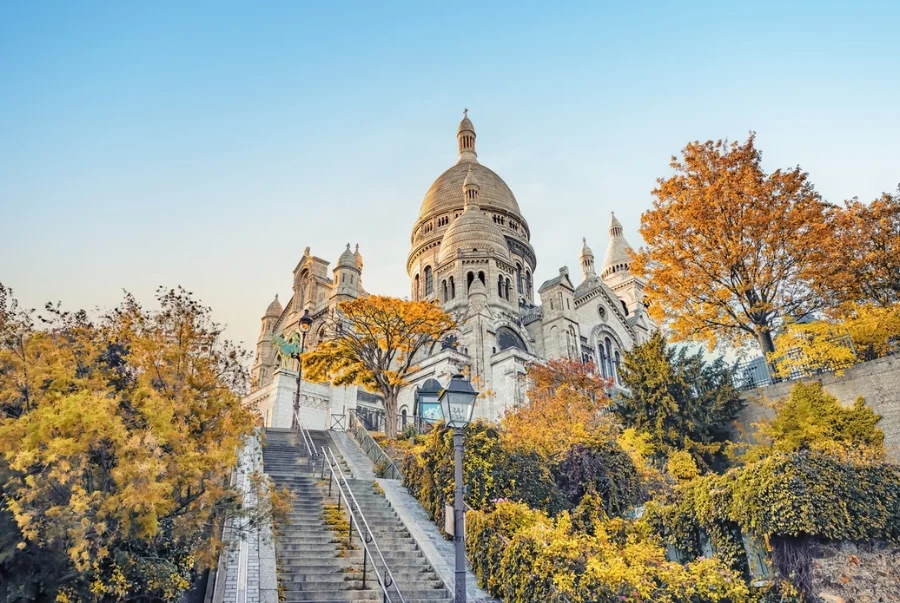 Đồi Montmartre huyền thoại đã gắn liền với biết bao thế hệ hoạ sĩ, nhà văn và nhạc sĩ