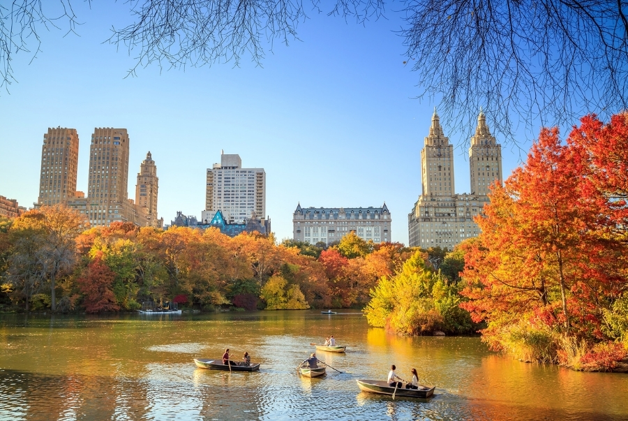 Đi du thuyền trên sông Hudson mùa thu là trải nghiệm khó quên khi đến với New York